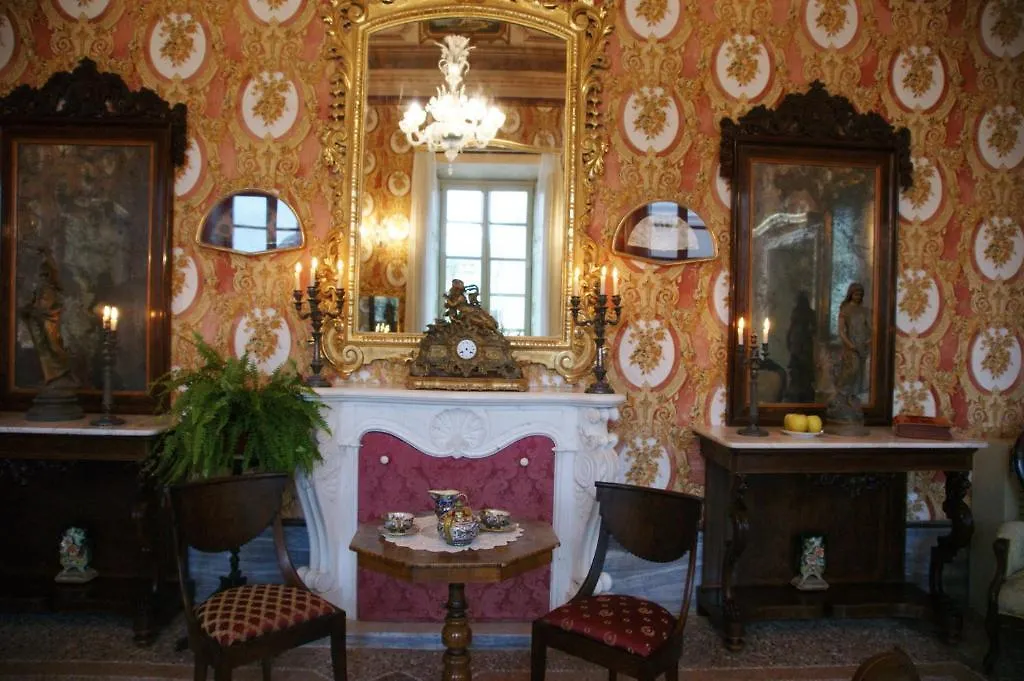 Residenza D'Epoca Regina D'Arborea Oristano 3*,